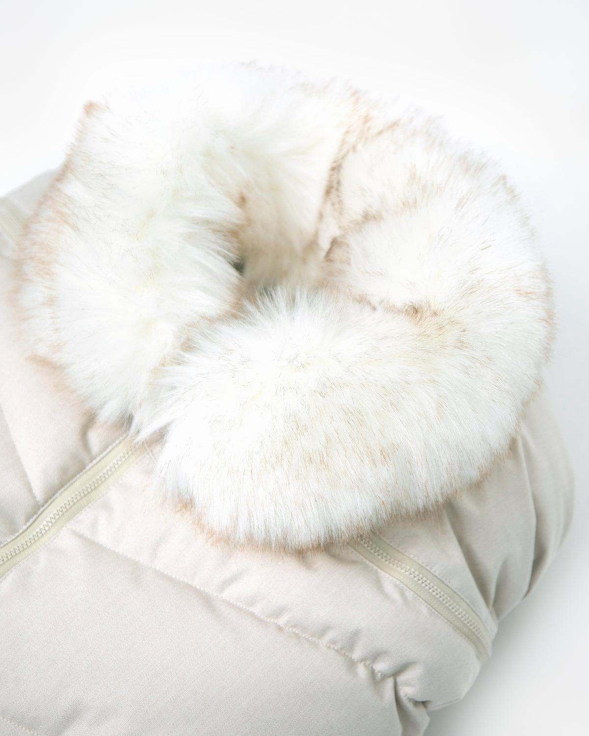 7 AM Car Seat Cocoon - Tundra Heather Biege Faux Fur (0-12M) 7 a.m. Enfant