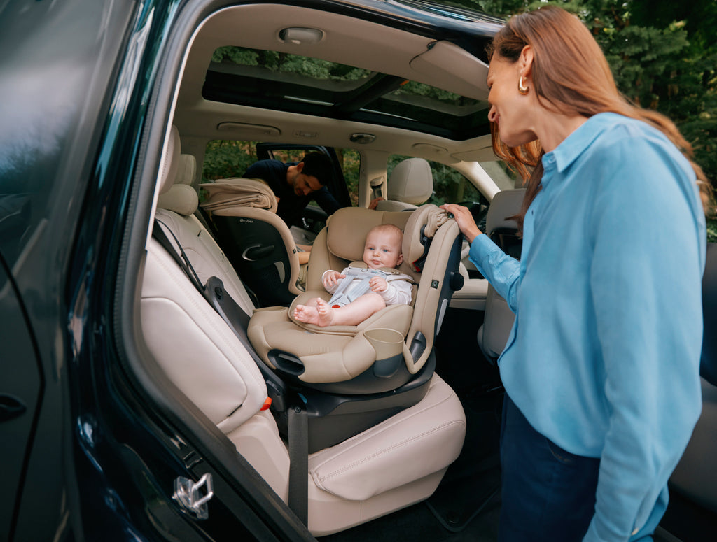 Cybex Callisto G 360° Rotating All-in-One Convertible Car Seat - Moon Black Cybex
