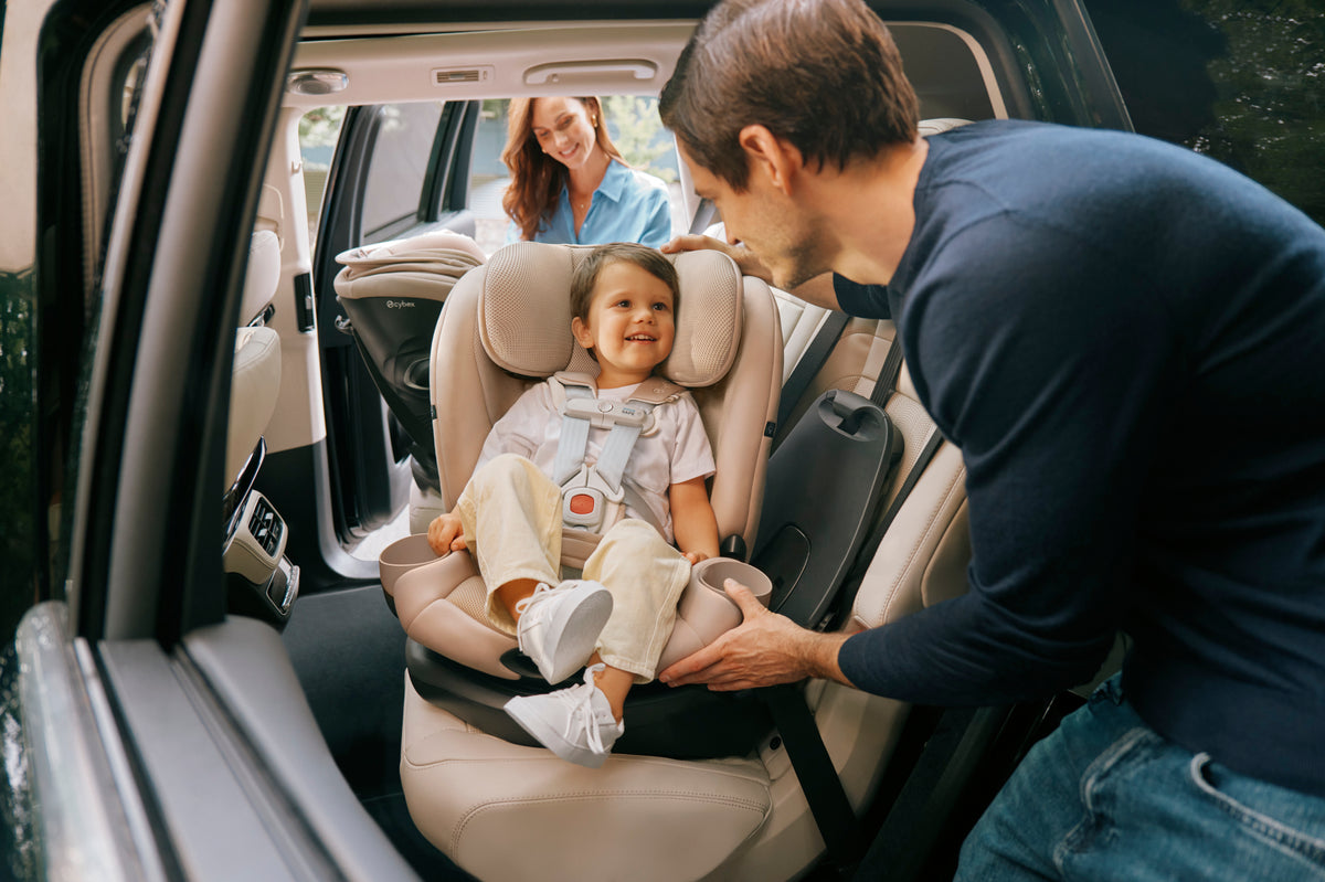 Cybex Callisto G 360° Rotating All-in-One Convertible Car Seat - Moon Black Cybex