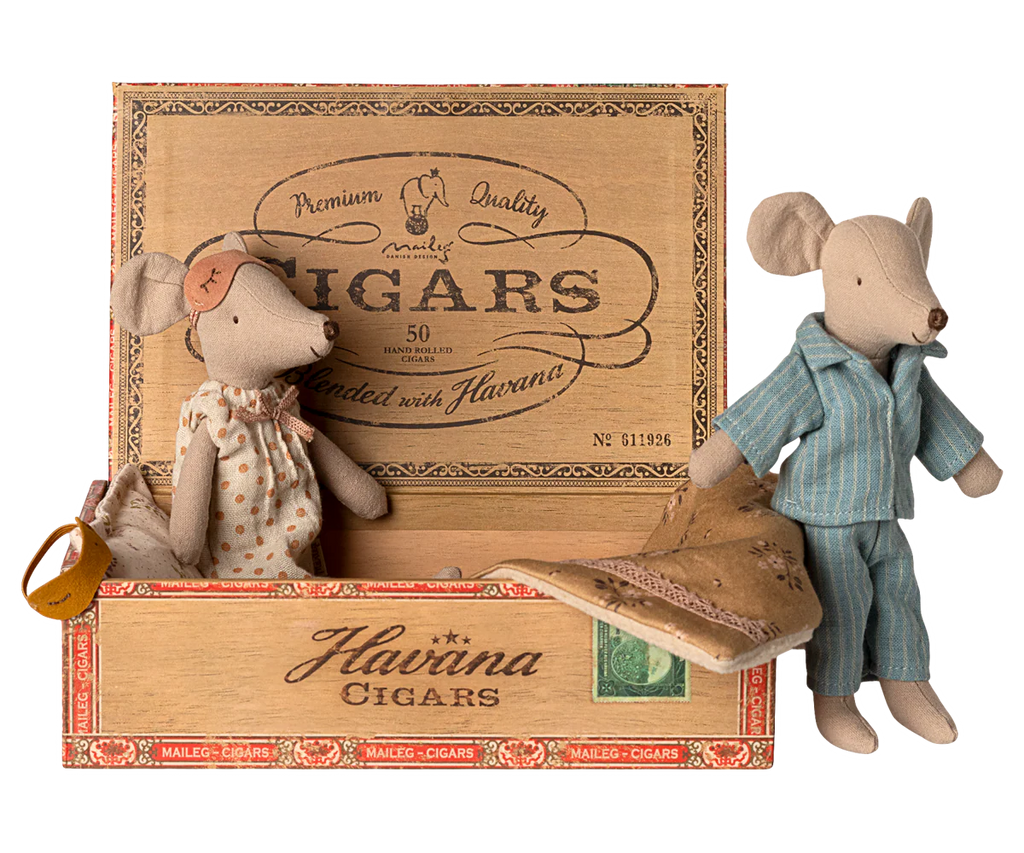 Maileg Mum & Dad in cigarbox Maileg