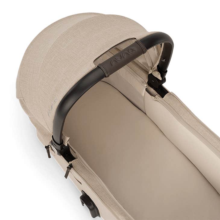 Nuna Demi™ Next Bassinet + Stand - Biscotti Nuna