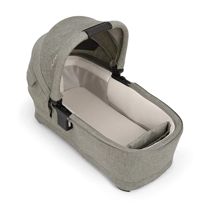 Nuna Swiv™ & Triv™ Series Bassinet + Stand BMW Collection - Graphene Nuna