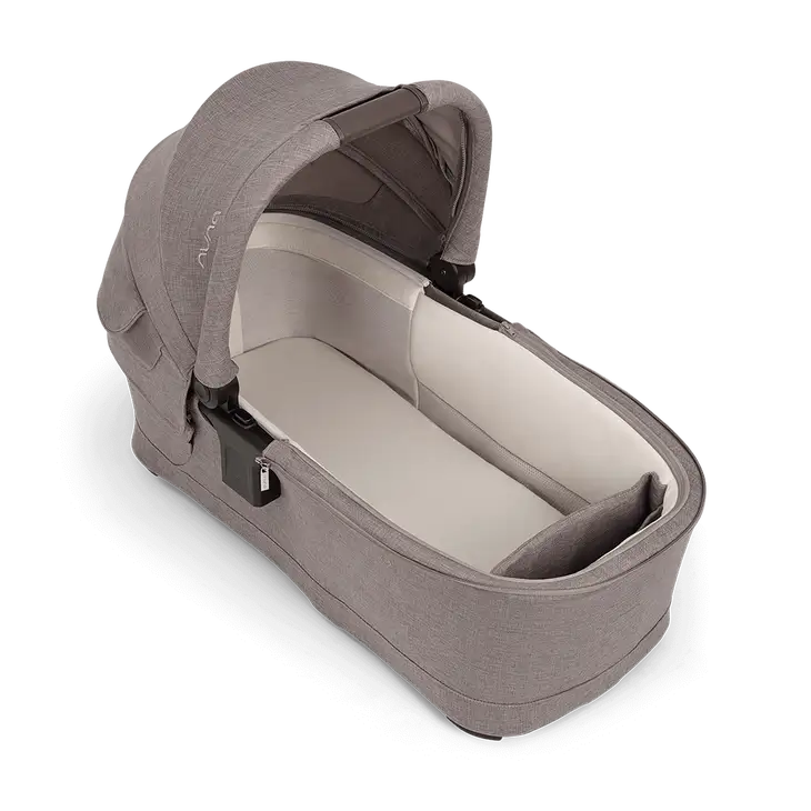 Nuna Swiv™ & Triv™ Series Bassinet + Stand BMW Collection - Umber Nuna