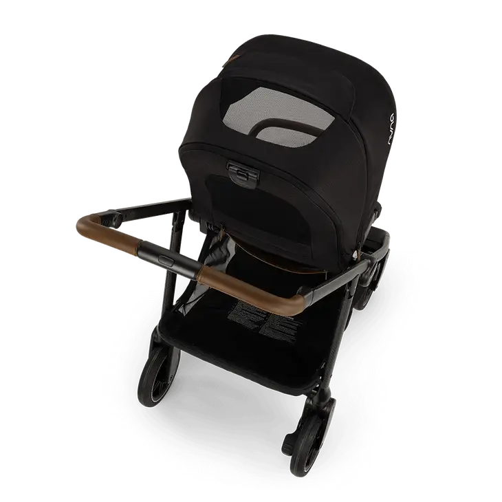 Nuna SWIV Stroller - Caviar Nuna
