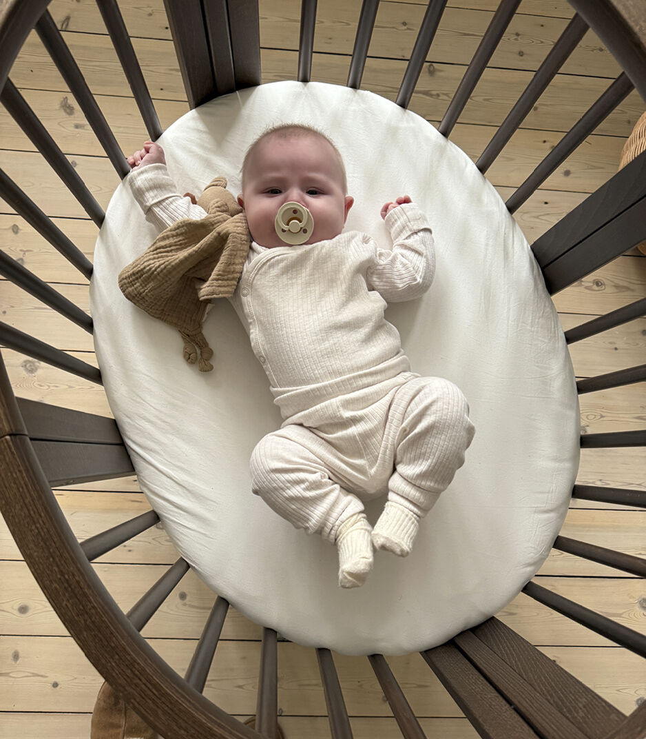 Stokke® Sleepi™ Mini Bundle with Mattress V3 - Warm Brown Stokke