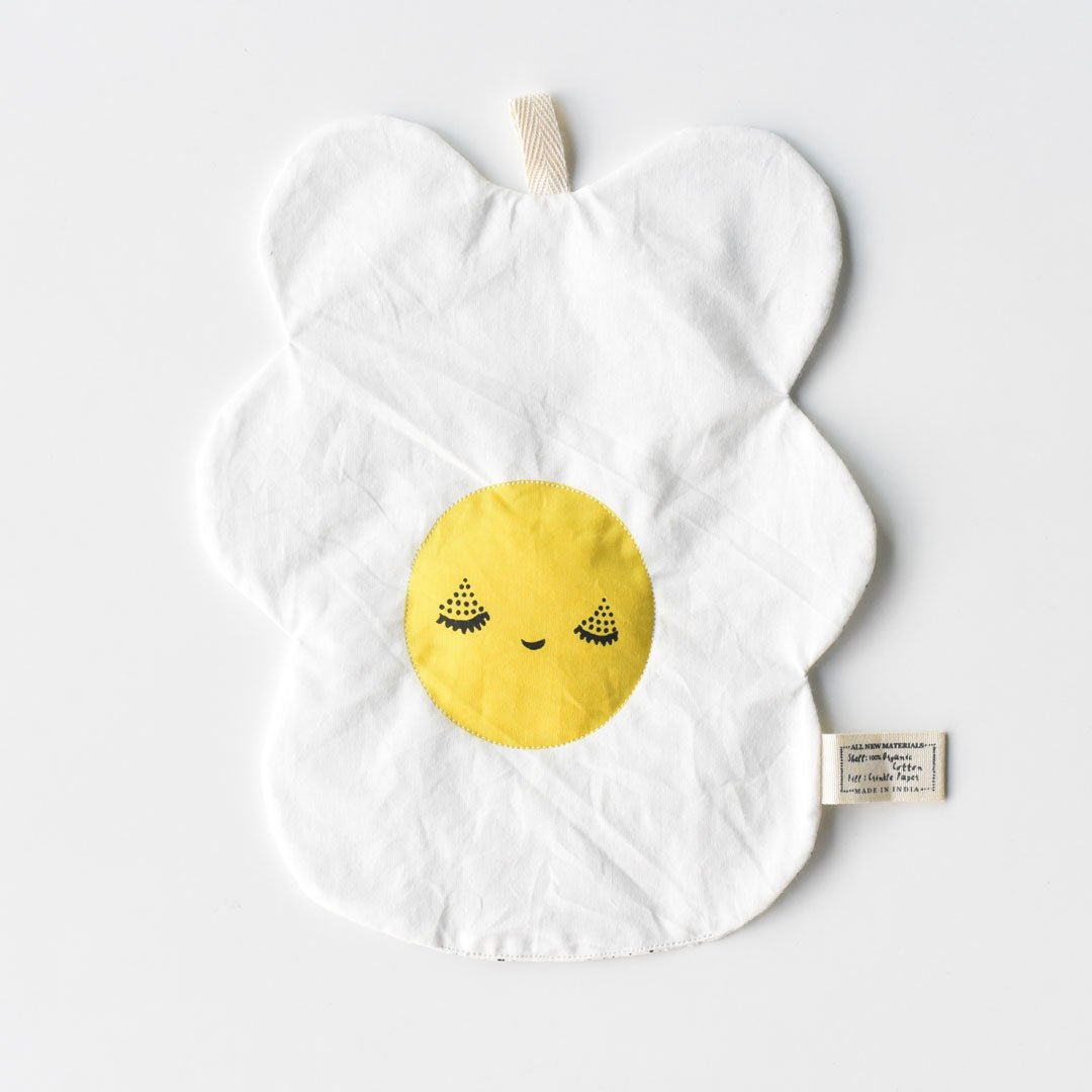 Wee Gallery Organic Crinkle Toy - Egg Wee Gallery
