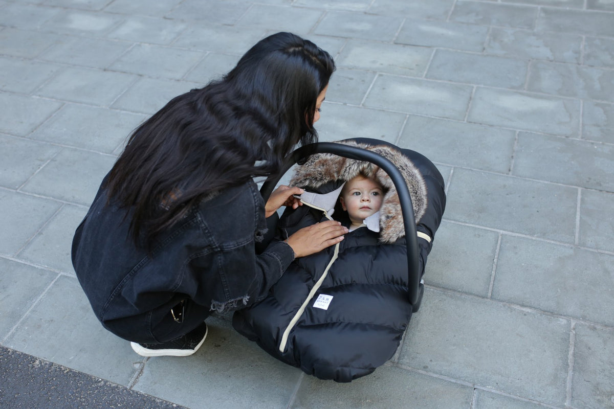 7 AM Car Seat Cocoon - Tundra Black Faux Fur (0-12M) 7 a.m. Enfant