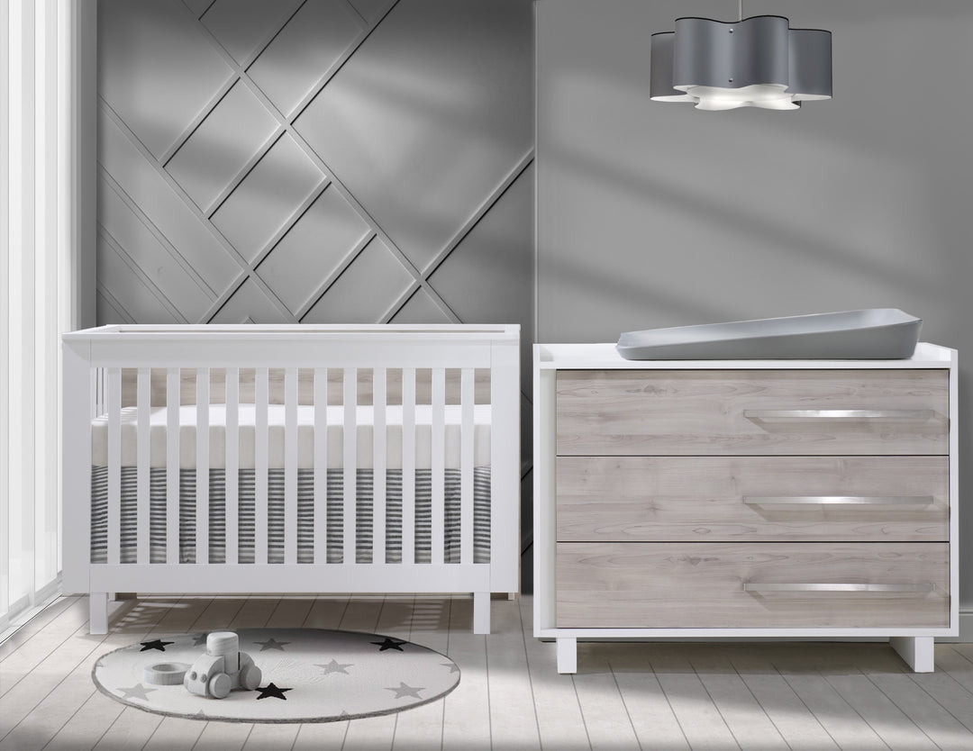 Tulip Juvenile Urban Crib & Dresser Set Tulip Juvenile Urban Crib & Dresser Set